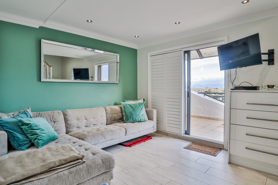 To Let 2 Bedroom Property for Rent in Rondebosch Western Cape